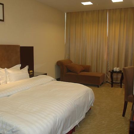 Guangzhou Xiangdu Hotel Екстериор снимка
