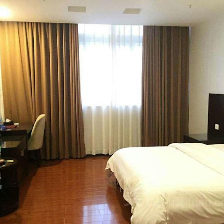 Guangzhou Xiangdu Hotel Екстериор снимка